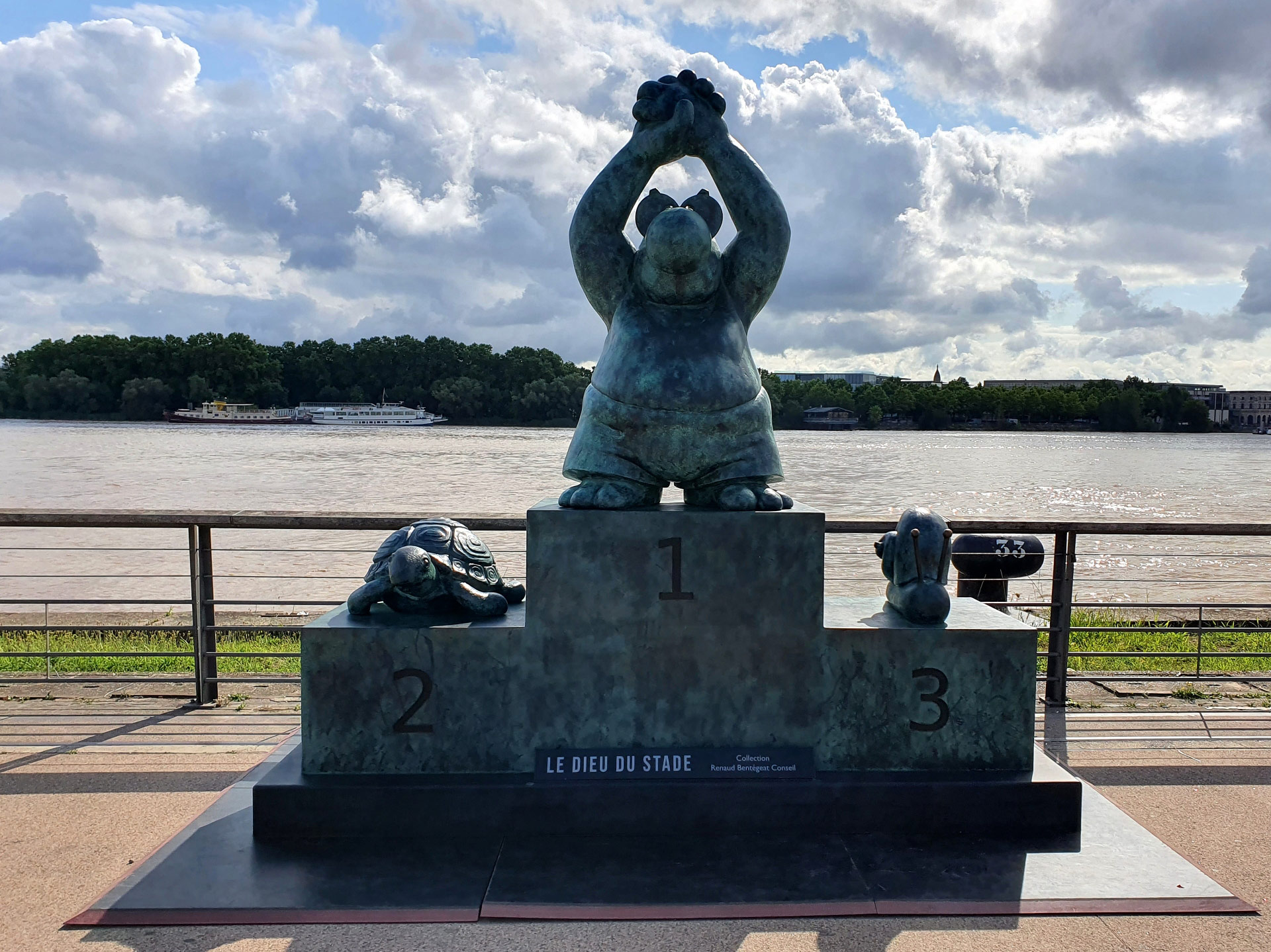 Geluck sculpture, Bordeaux
